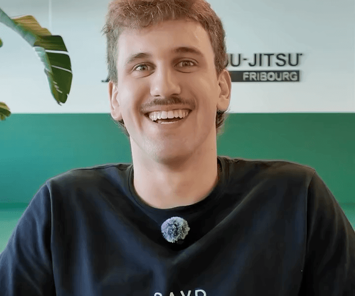 Julien AdhérentJulien Adhérent